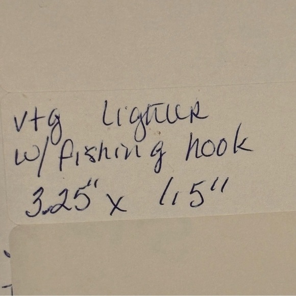 VINTAGE CASTOR STYLE RED FISHING LURE GREEN
BAND LIGHTER - Picture 2 of 5